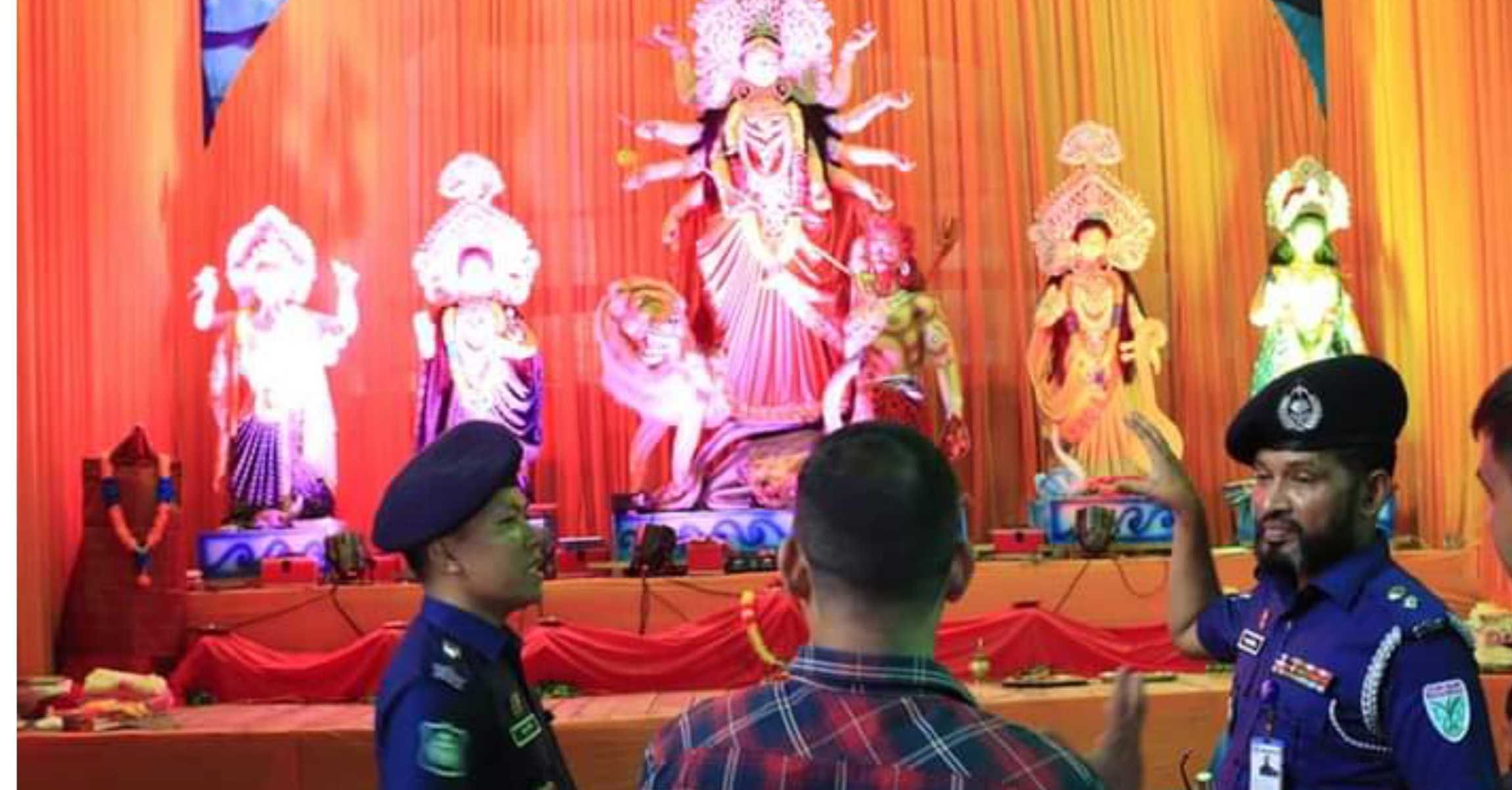 মৌলভীবাজারে পূজা মন্ডপ পরিদর্শন করলেন পুলিশ সুপার