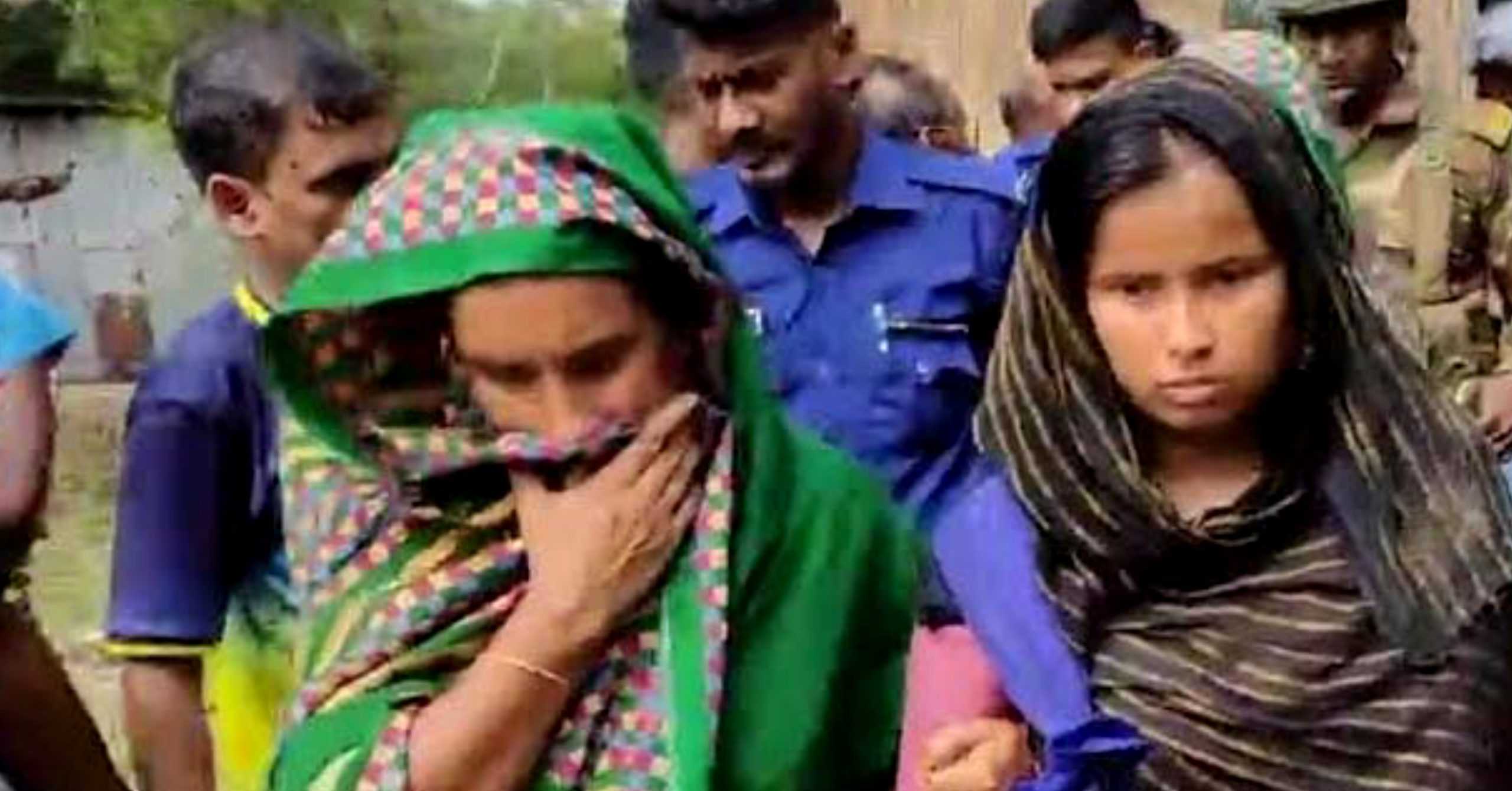 Arrest A Women : পূজা মন্ডপে বিশৃঙ্খলা সৃষ্টি;আটক লুবনা